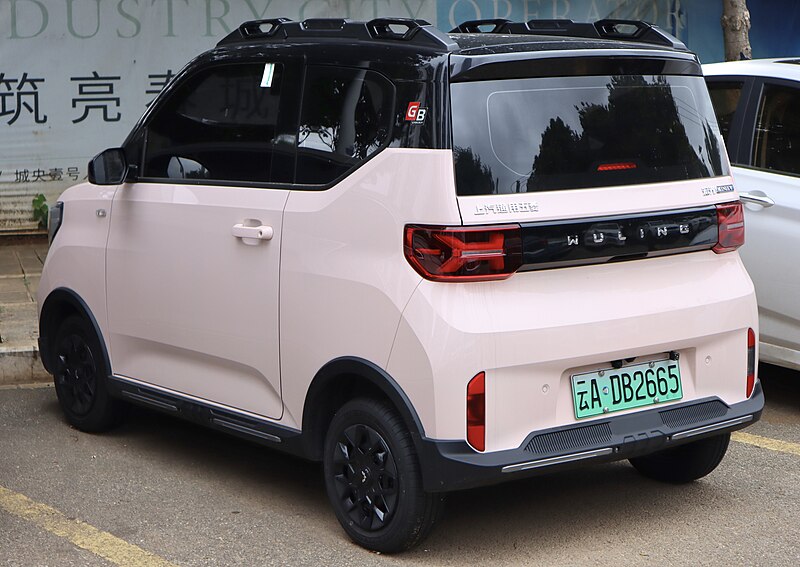 this is a photo of wuling mini ev